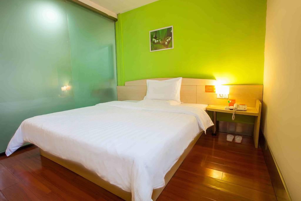 7Days Inn Luoyang Nanchang Road Wangfujing Номер фото